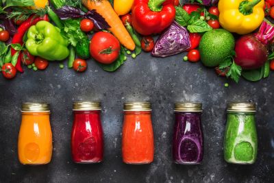Fresh, bottled juices and different flavors.